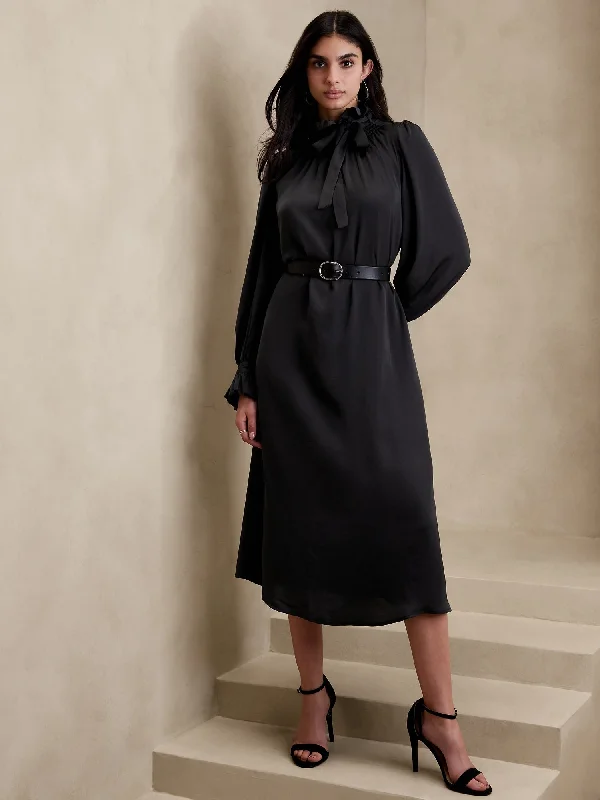 Fit-and-Flare Midi Dress Comfortable Stretch Midi Dress