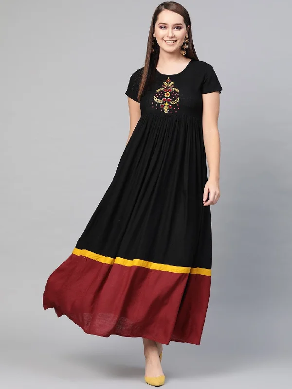 Women's  Black Solid Maxi Dress - AKS Stylish Long Sleeve Maxi Dress