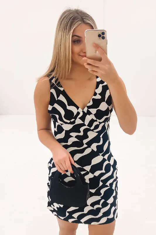 Dionne Mini Dress Black Fashionable Mini Dress with Frills