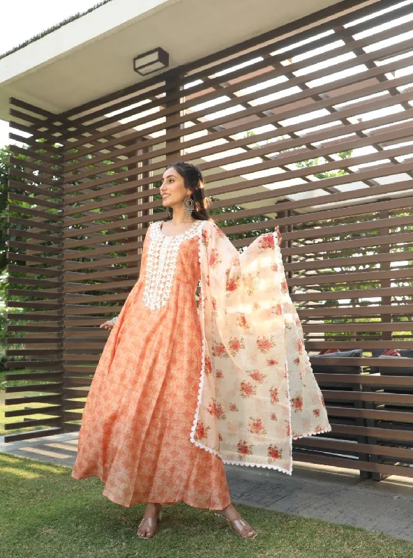 Women's Peach Printed Maxi Dress With Dupatta - Aks Cozy Maxi Dress with Slit