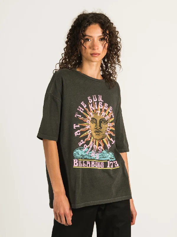 BILLABONG KISS ME T-SHIRT Graphic T-Shirt Round Neck Polyester