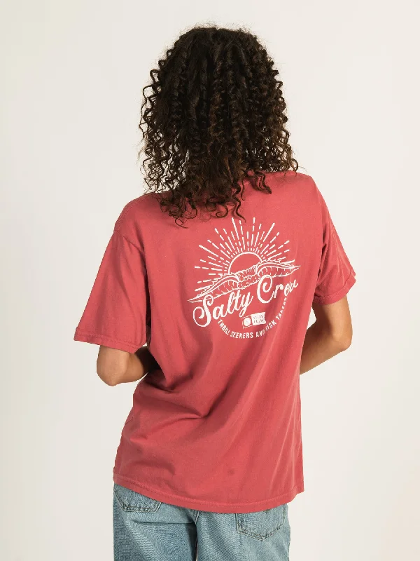SALTY CREW SUN RAYS BOYFRIEND T-SHIRT - CLEARANCE Asymmetrical Pockets Print