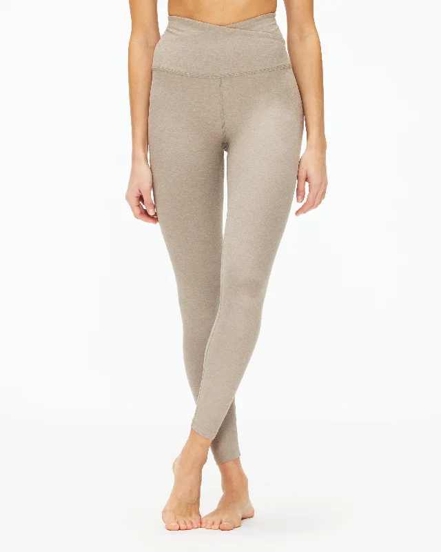 Beyond Yoga Spacedye At Your Leisure High-Waisted Midi Legging Fashionable Minimal Active Leggings Beyond Yoga Spacedye At Your Leisure High-Waisted Midi Legging Fashionable Minimal Active Leggings