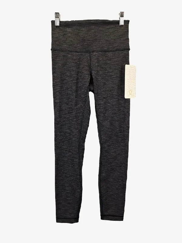 Lululemon Wunder Under HR 7/8 Leggings Size 8 Stylish Athletic Wear Leggings
