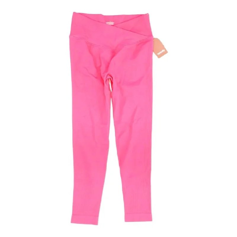 Magenta Solid Leggings Fashionable Moisture-Wicking Leggings