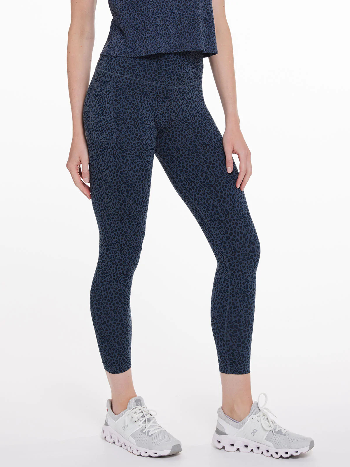 tasc ALLways 7/8 Pocket Legging Deep Indigo Leopard Elegant Shiny Black Leggings
