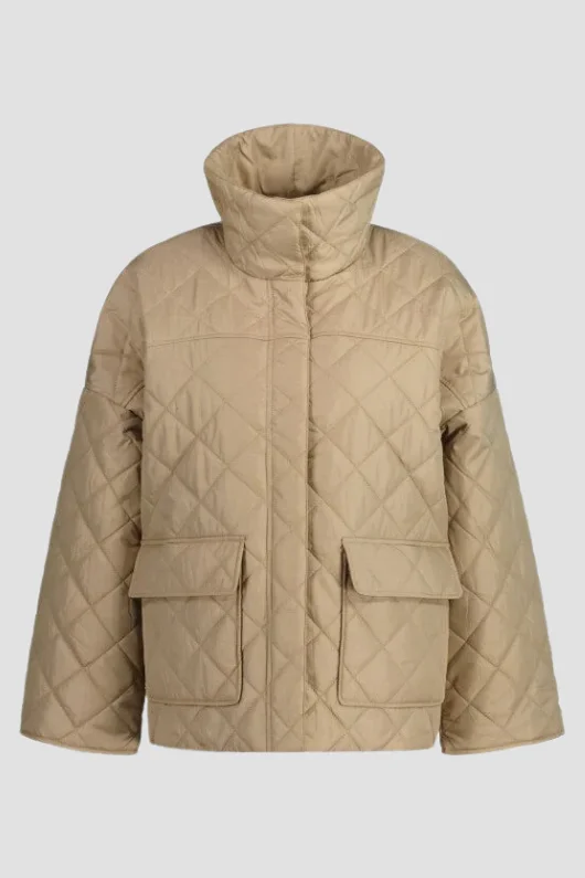Quilted Jacket Front Pockets Side Pockets Patch Pockets