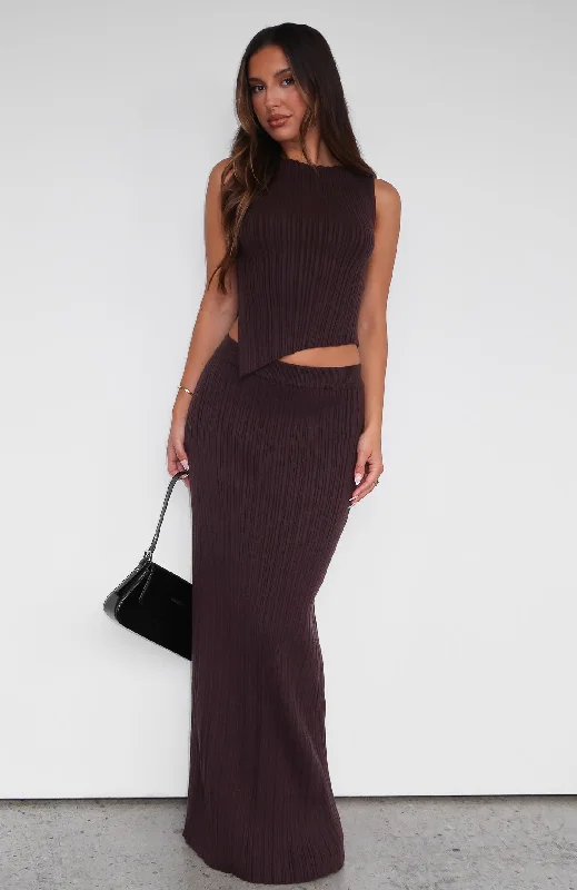 You Stay On My Mind Knit Maxi Skirt Chocolate ribbed skirt waist
